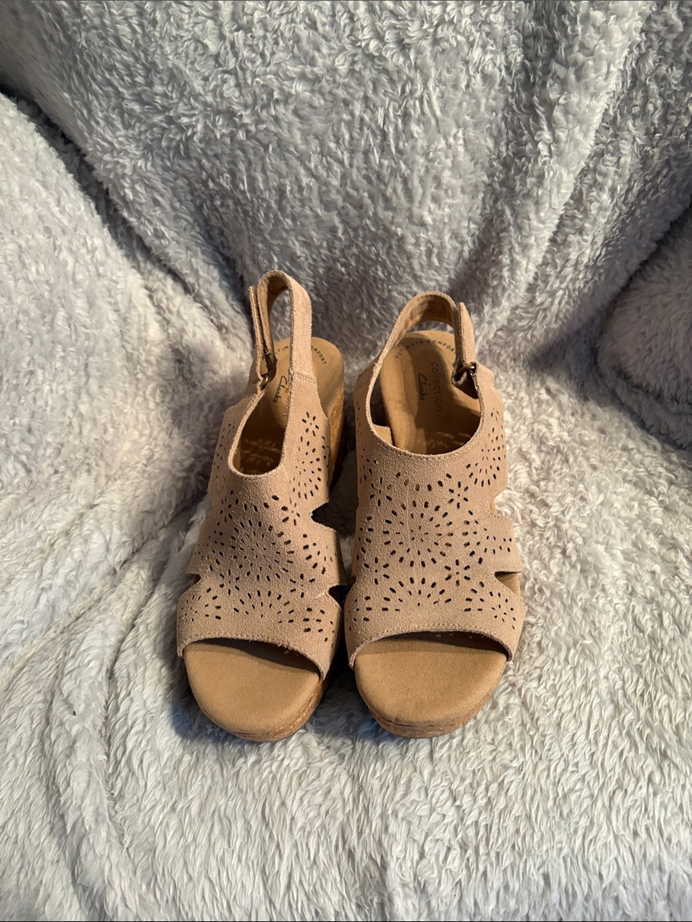 NWOT-Women’s Tan Perforated Slingback Wedge Sandals